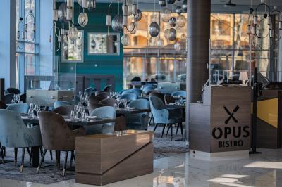 Hotel Azur Premium Restaurant in Siófok mit ungarischen Spezialitäten - ✔️ Azúr Prémium Hotel Siófok ✔️ 5* Wellnesshotel Siófok