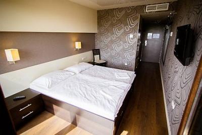 3* Hotel Balaton Siófok, Billiges Zimmer am Plattensee, in Siófok - ✔️ Hotel Balaton*** Siófok ✔️ Wellesshotel am Balaton Siófok