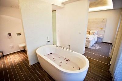 Elegante und romantische Suite in Wellness Hotel Bonvino in Badacsonytomaj - ✔️ Hotel Bonvino**** Badacsony - Wellness Hotel Bonvino zu günstigen Preise in Badacsony