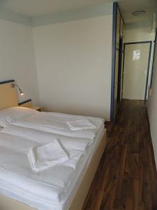 Billige Unterkunft in Siofok im Hotel Lido - bequemes Zweibettzimmer - ✔️  Hotel Lidó Siófok ✔️Günstige Lidó Hotel Balaton
