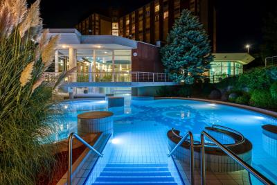 Thermal- und Kurhotel Heviz - Aqua Spa Hotel in Ungarn - ✔️ ENSANA Thermenhotel Aqua Héviz**** ✔️ Kurhotel Aqua Héviz