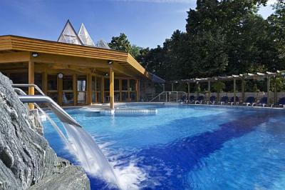 Erlebnisbad in Heviz im Danubius Health Spa Resort Heviz - ✔️ ENSANA Thermal Hotel**** Hévíz ✔️ Thermenhotel Hévíz