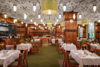 Restaurant im Thermal Hotel Heviz - Danubius Health Spa Resort Heviz - ✔️ ENSANA Thermal Hotel**** Hévíz ✔️ Thermenhotel Hévíz