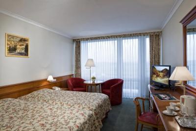 Doppelzimmer im Thermal Hotel Heviz - ENSANA Health Spa Resort**** Hévíz - Sonderangebote in Thermenhotel Heviz,Spa in Heviz 