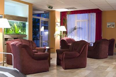 Hotel SunGarden Siofok - Wellnesshotel Sungarden - Lobby - Online-Buchung - Günstige Preise - ✔️ Hotel Sungarden Siófok**** ✔️ Wellnesshotel in Siófok