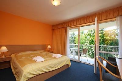 Geräumiges und angenehmes Zimmer im Wellness-Hotel Sungarden in Siofok - Wellness-Wochenende am Balaton - ✔️ Hotel Sungarden Siófok**** ✔️ Wellnesshotel in Siófok
