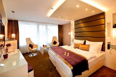 Zimmer mit Balkon zum billigen Preis im Residence Hotel Siofok am Plattensee - ✔️ Hotel Residence**** Siófok, Plattensee ✔️ Wellnesshotel