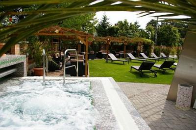 Hotel Residence Siofok mit einer Wellnessabteilung für ein romantisches Wochenende - ✔️ Hotel Residence**** Siófok, Plattensee ✔️ Wellnesshotel