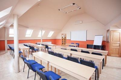 Konferenzraum am Balaton in dem schönen Hotel von Balatonszemes im Hotel Szindbád - ✔️ Hotel Szindbád*** Balatonszemes ✔️ Szindbád Wellnesshotel
