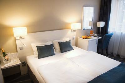 4* Doppelzimmer im Hotel Azur Siofok zu erschwinglichen Preisen - Hotel Azur Siofok**** - Wellnesshotel Azur in Siofok in Ungarn